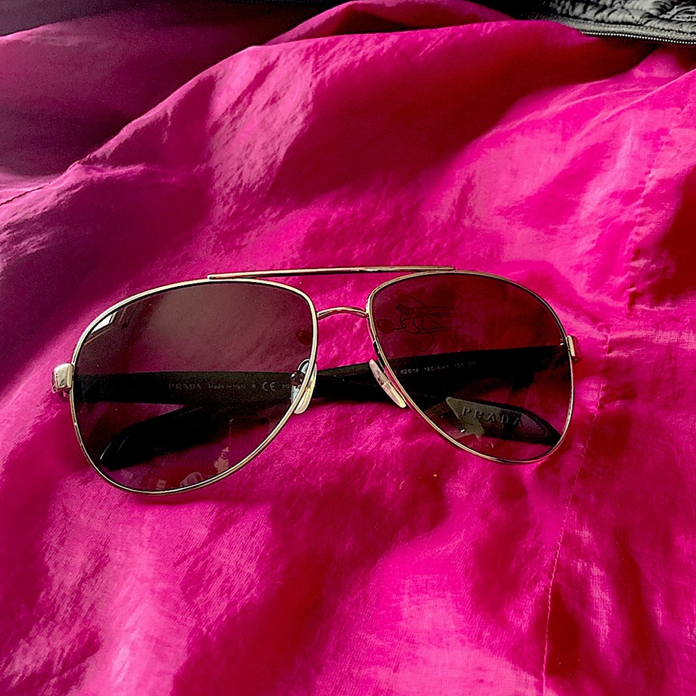 PRADA LINEA ROSSA
PS 53PS Lifestyle